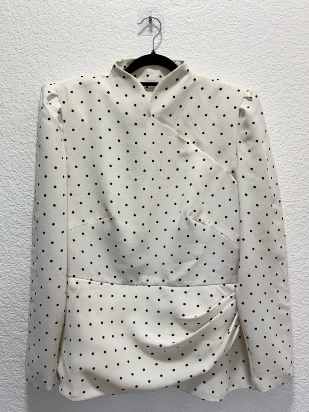 RARE Lilli Anne San Francisco Women's Cream Polka Dot Wrap-Front Long Sleeve Top